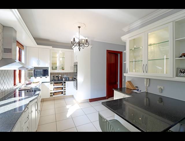 3 BEDROOM HOUSE FOR SALE IN MELROSE